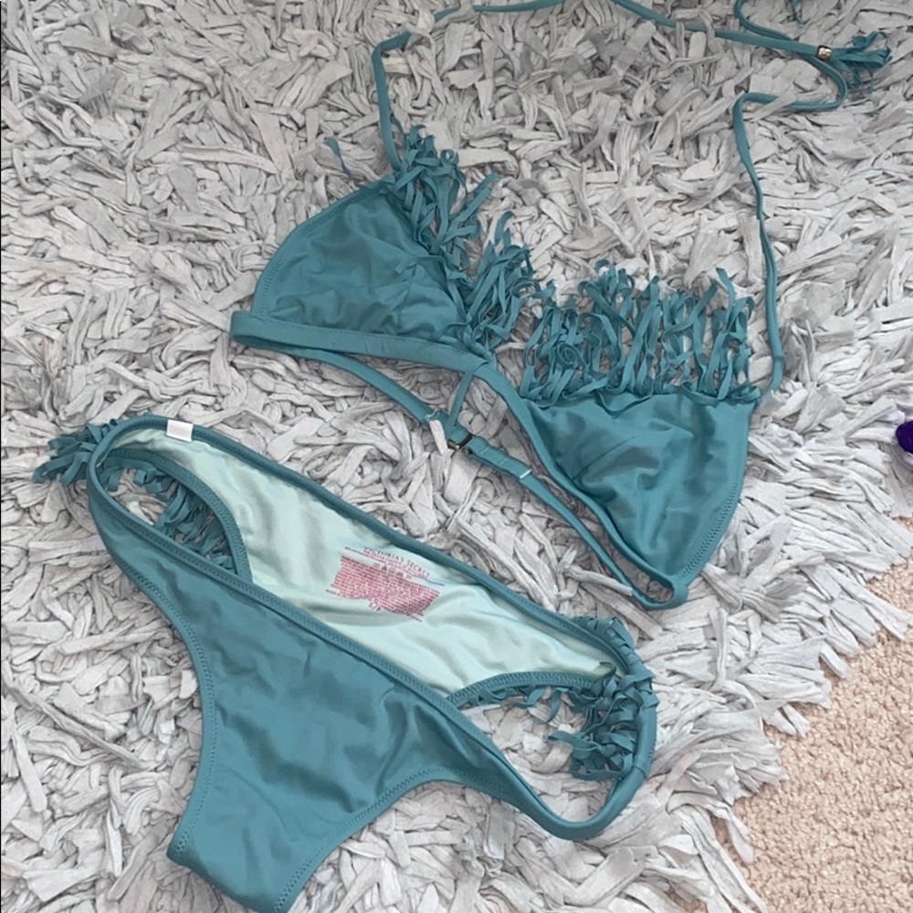 VICTORIA’s SECRET SWIM